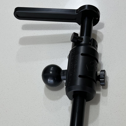 LiveScope™ Plus Tournament Bundle: GPSMAP 8416xsv & LiveScope Plus with Pole